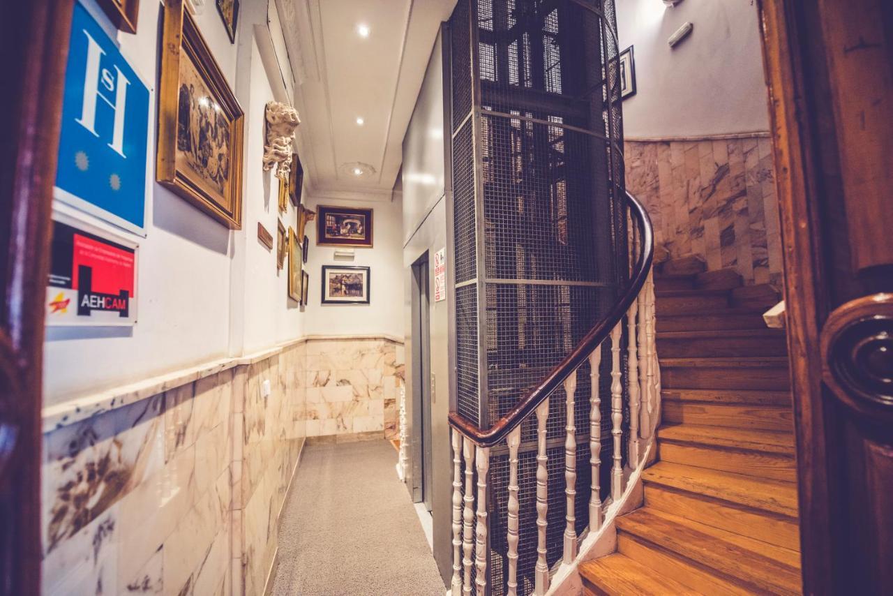 Hostal Marlasca Мадрид Экстерьер фото