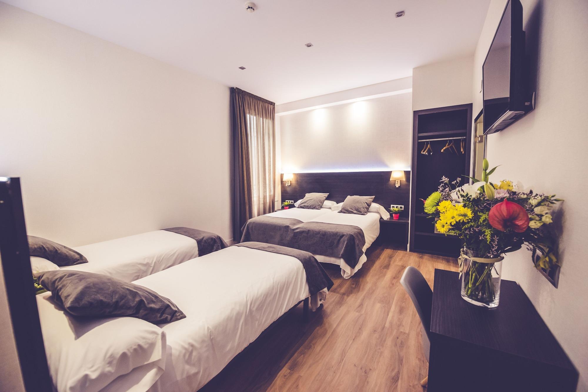 Hostal Marlasca Мадрид Экстерьер фото