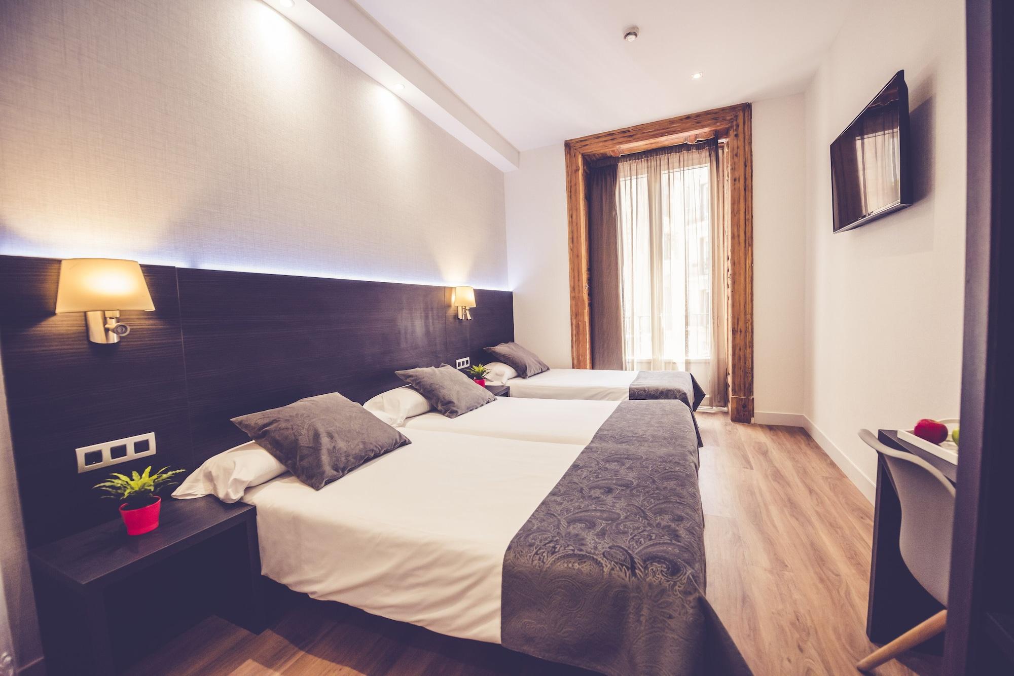 Hostal Marlasca Мадрид Экстерьер фото