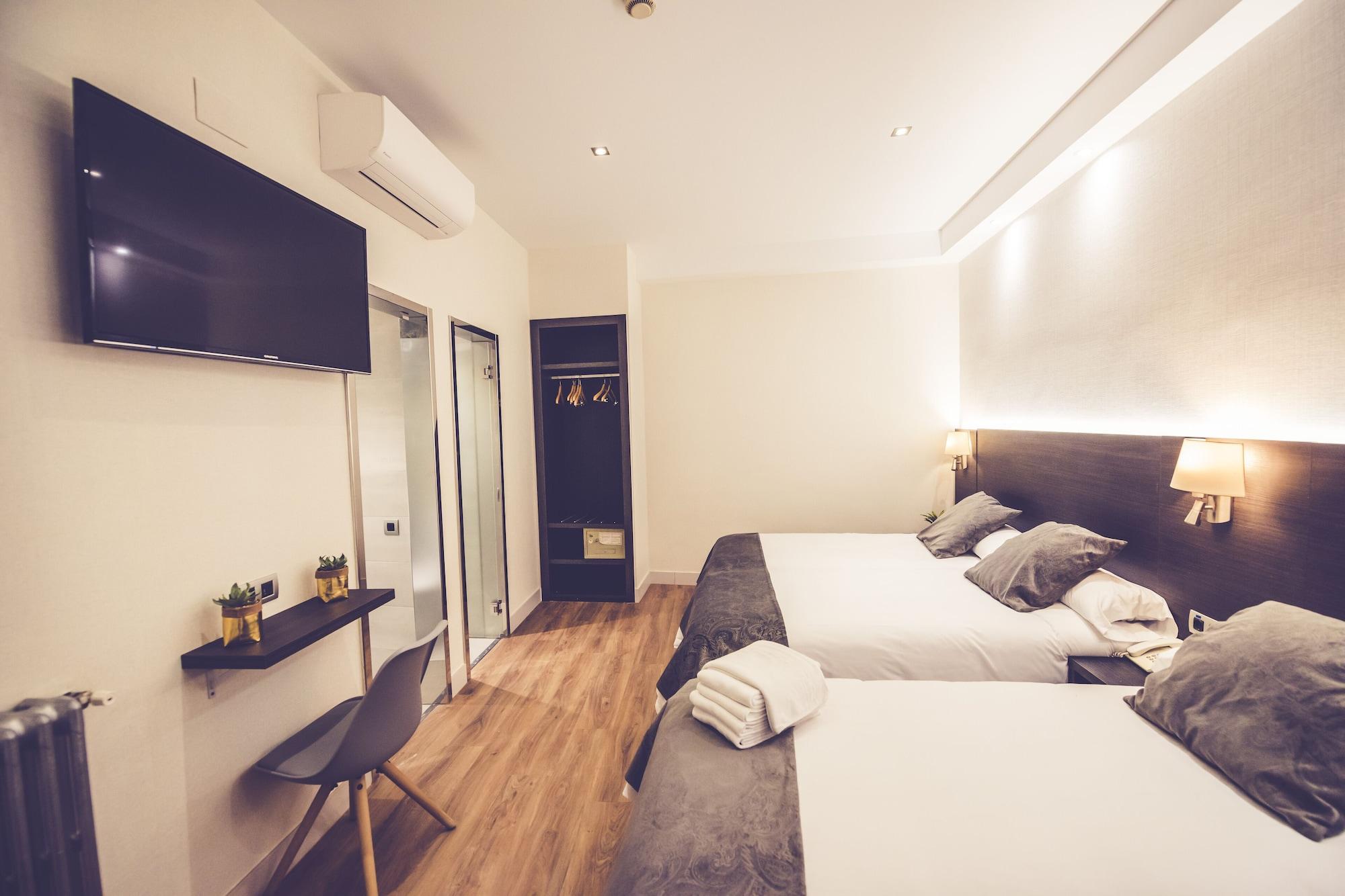 Hostal Marlasca Мадрид Экстерьер фото